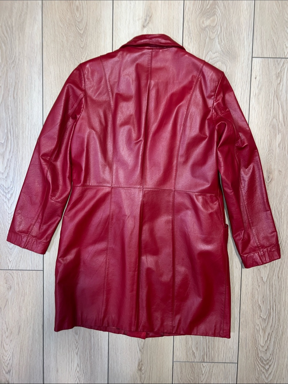 Danier Red Leather Button-Front Trench Coat - Picture 6 of 16